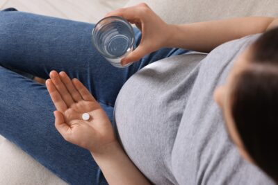 Pregnant woman taking Tylenol (Acetaminophen) | CU OB-GYN East Denver